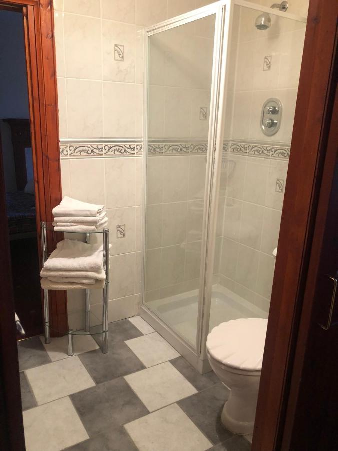 Executive Serviced Apartments 1 Forfar Buitenkant foto